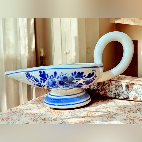 Delfts Blue Hand Painted Aladdin Candle Stick Holder - Picture 2 of 10